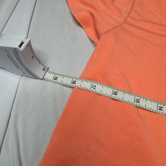 Athleta Coral Short Sleeve Stratus II Tee Size small petite - Picture 6 of 7